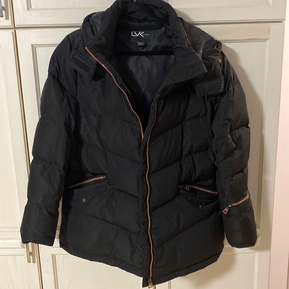 Addition Elle Jackets & Blazers - A black down filled jacket in 2X with 6 pockets